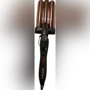 Foxybae Wavy Baby Rose Gold Triple Waver